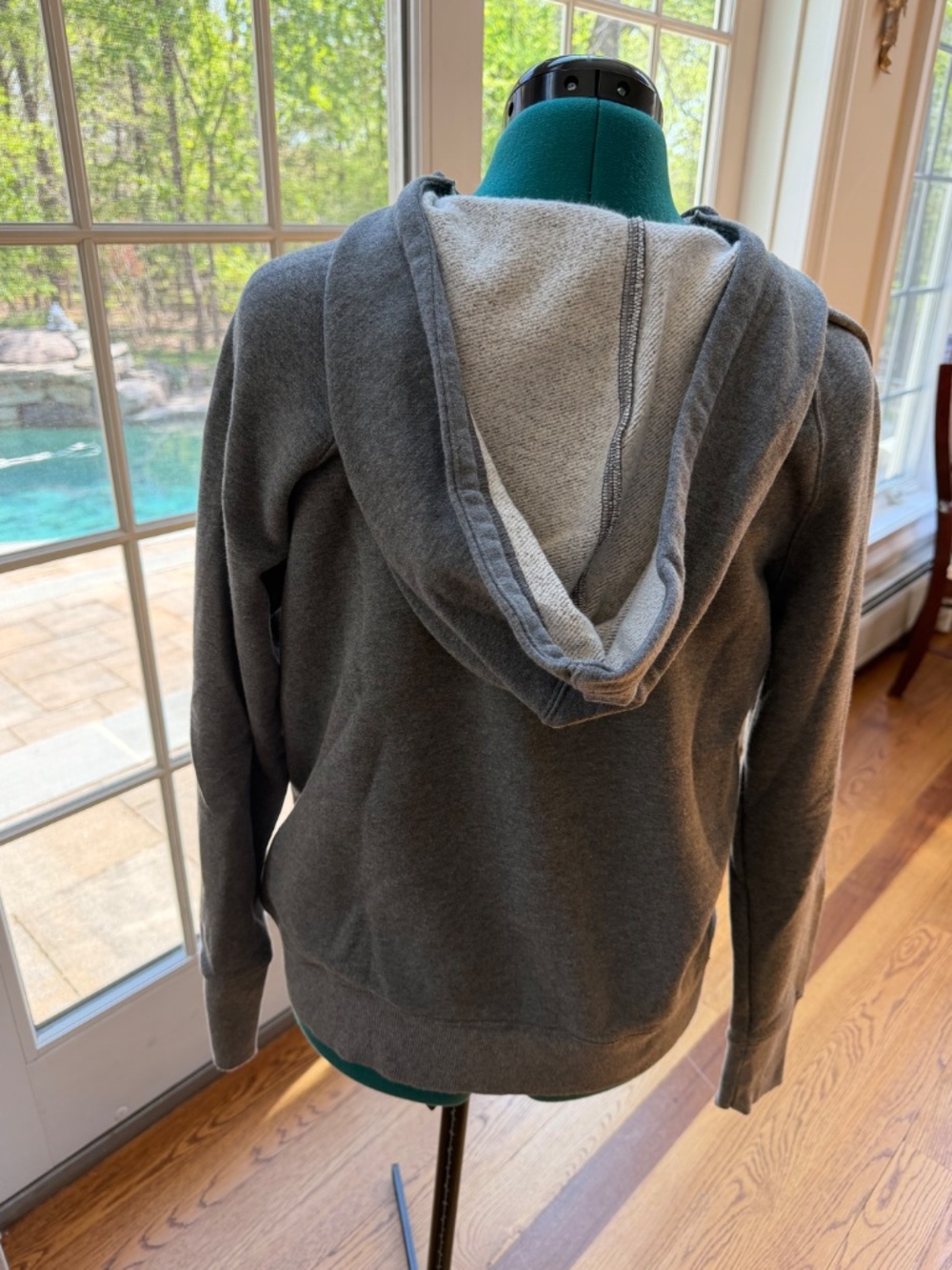 Champion Boston College Eagles Gray Hoodie Size Large Distressed Frayed Neck - Picture 4 of 8